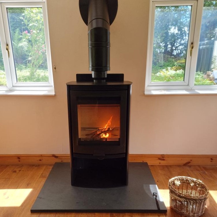 Di Lusso R5 Euro Wood Stove Installation