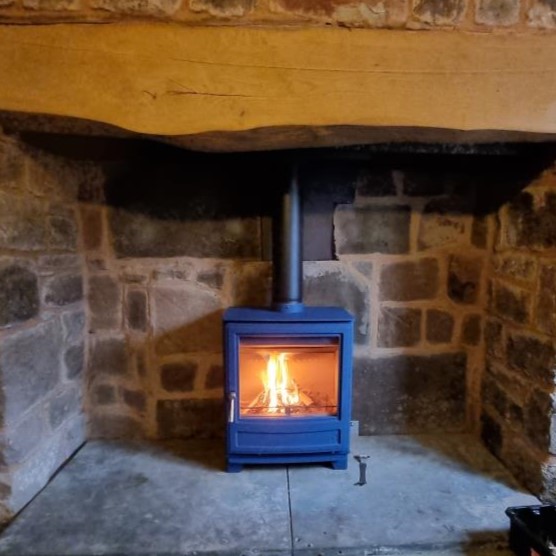 Arada Ecoburn 7 (Blue) Wood Stove Installation