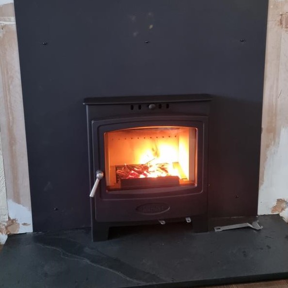 Arada Hamlet Solution 5 Inset Multifuel Stove Installation