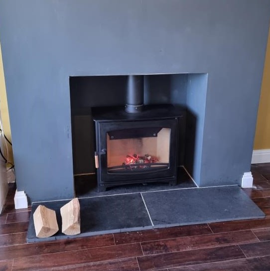 Ecosy+ Panoramic 9 Wood Stove Installation