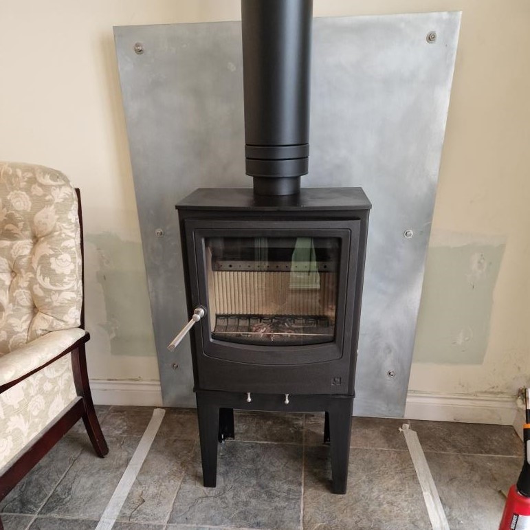 Arada Farringdon Small Multifuel Stove Installation